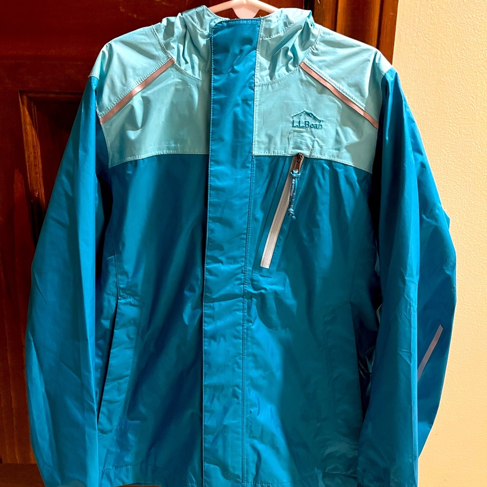 LLBean girls trail model raincoat in teal, size 8